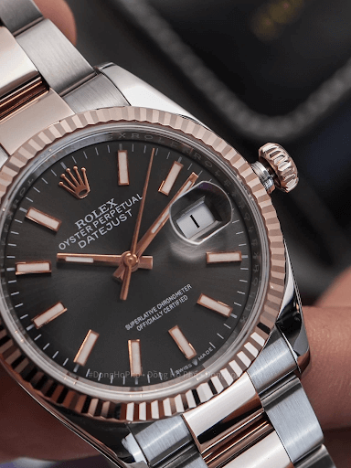 Rolex-Datejust-126231-0019-Black-Dial.png